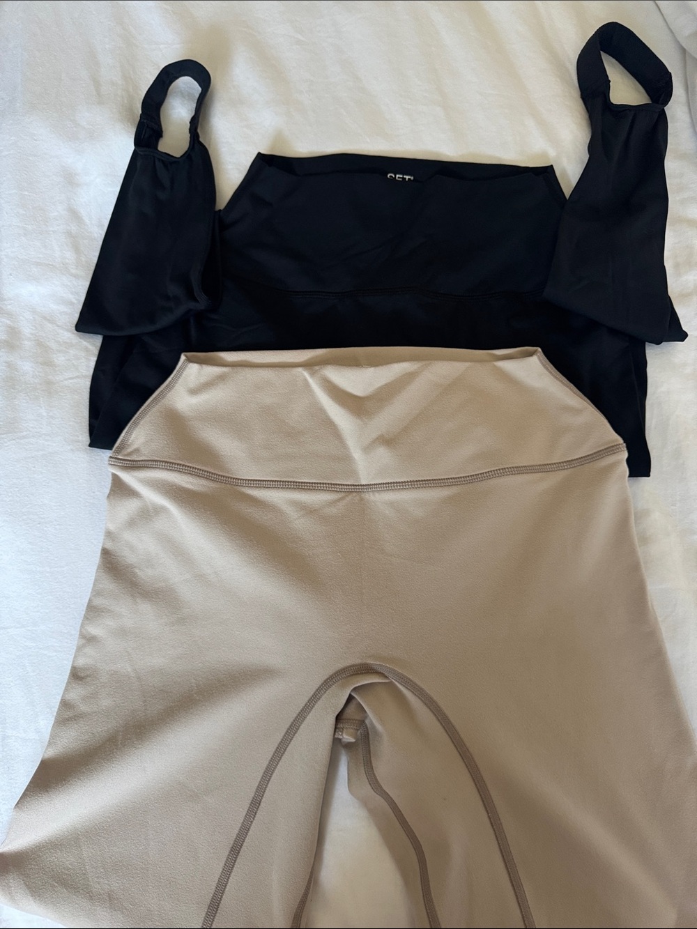 SET Active Leggings & Sports Bra in Black and Beige